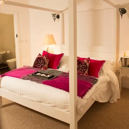 فندق مبيت وإفطار The Grange سانت أوستيل